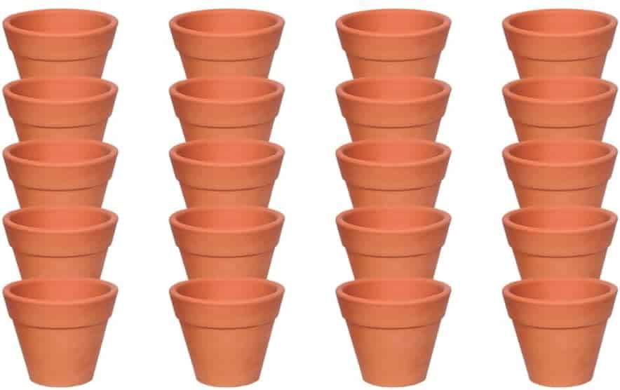 Kit com 20 vasinhos pequenos para decorar sala com plantas sem gastar muito, distribuicao charmosa na sala